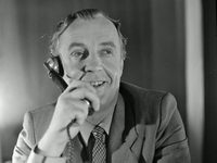  (1985)