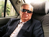   (2005)