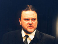   (2000)