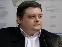  (2017)