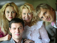     (2006)