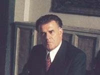   (2000)