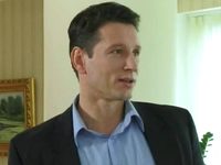  (2006)