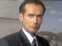    (2000)