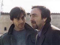    (2001)