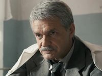 ׸  (2016)