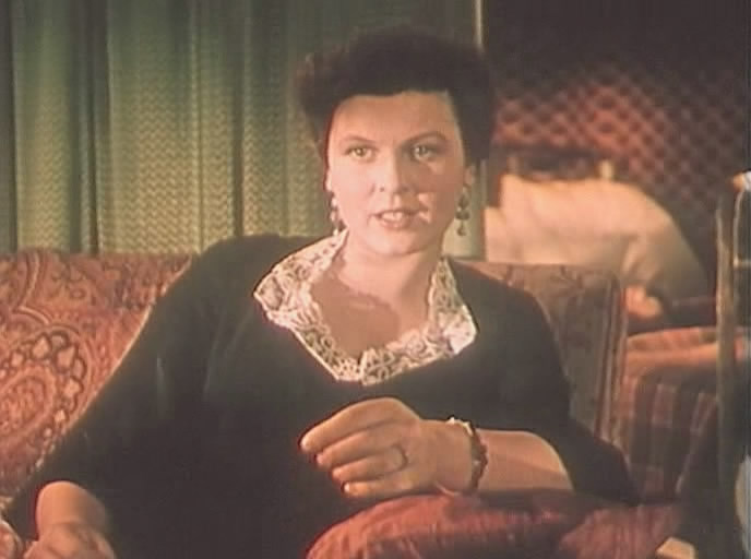 https://www.kino-teatr.ru/acter/photo/7/1/9417/178381.jpg