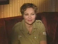   (2002)