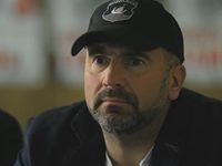׸  (2019)