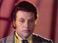    (1975)