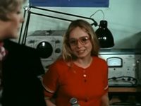   (1975)