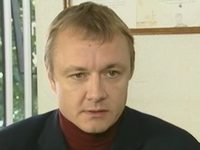 -1.    (2004)