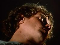   (1976)