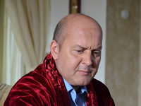   (2016)