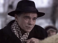 ׸  (2011)