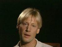   (2001)