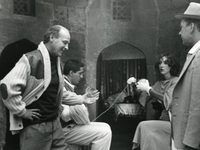  (1985)