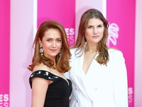  ,     : 10   CanneSeries 
