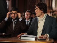 «Беременный»: Дал Бог зайку, даст и лужайку 
фотографии