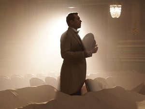 Часы предупреждения о землетрясении