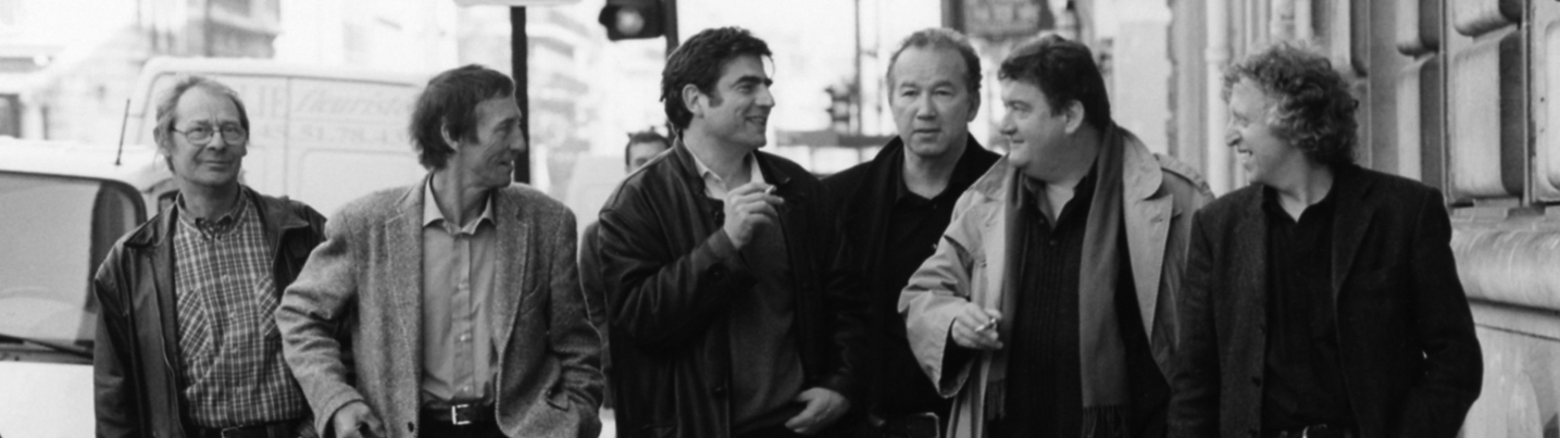   (Une pure coïncidence). 2002