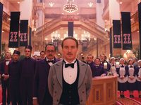 Лучшие фильмы и сериалы про гостиницы и отели 
фотографии