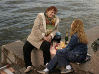    (2007)
