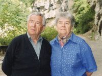  (2003) 
