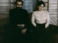   (1977)