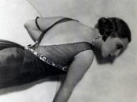   (1930) 
