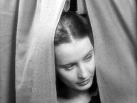   (1932) 
