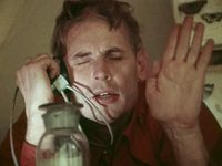     (1975) 
