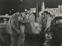    (1958) 
