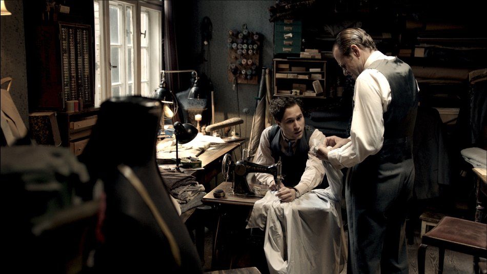  ,   (2013)