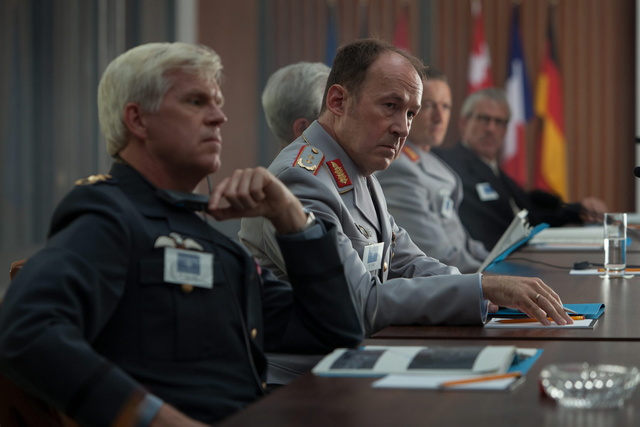  83 (2015)