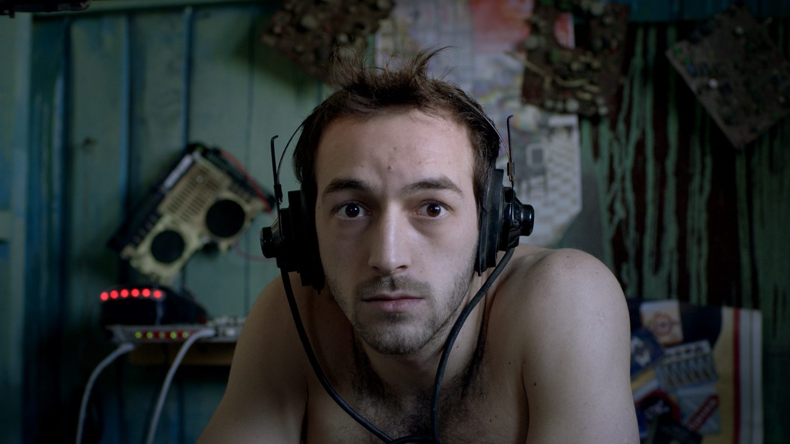   ! (2016)