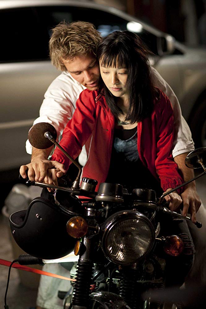 33  (2011)