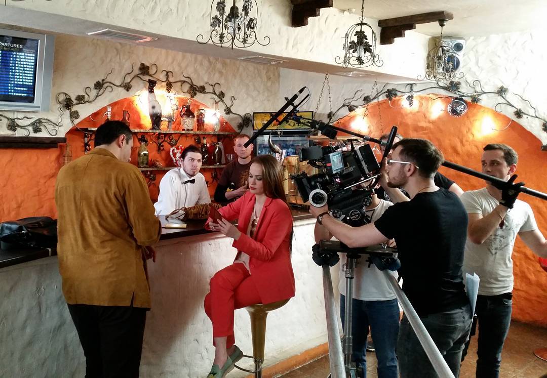     (2017)