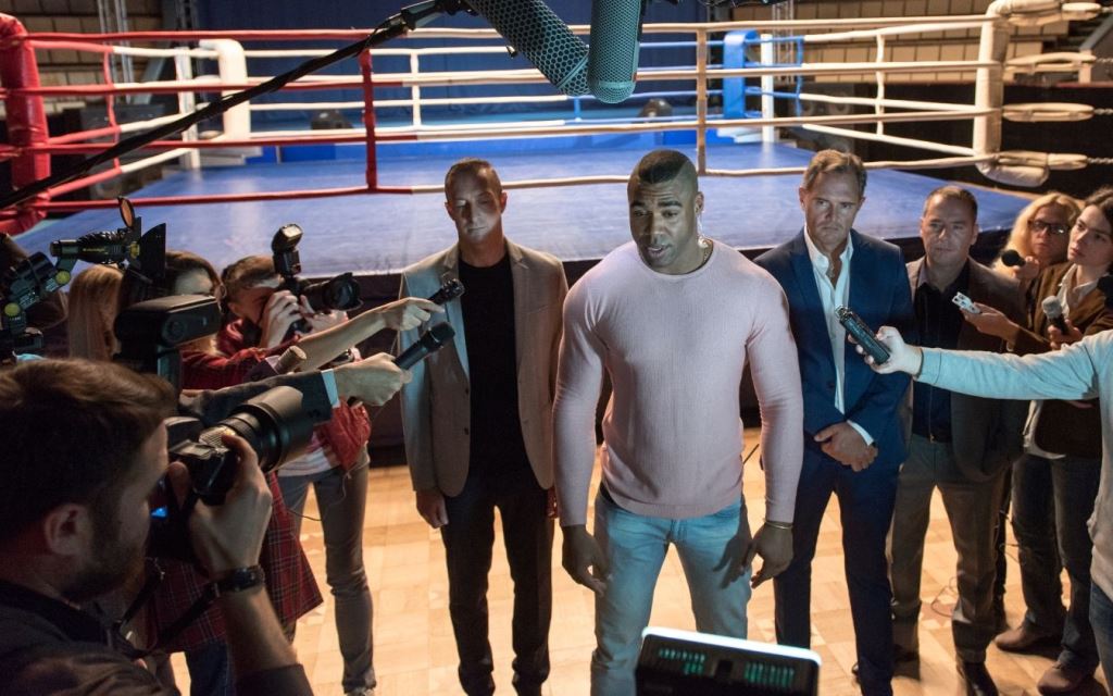  (2018)