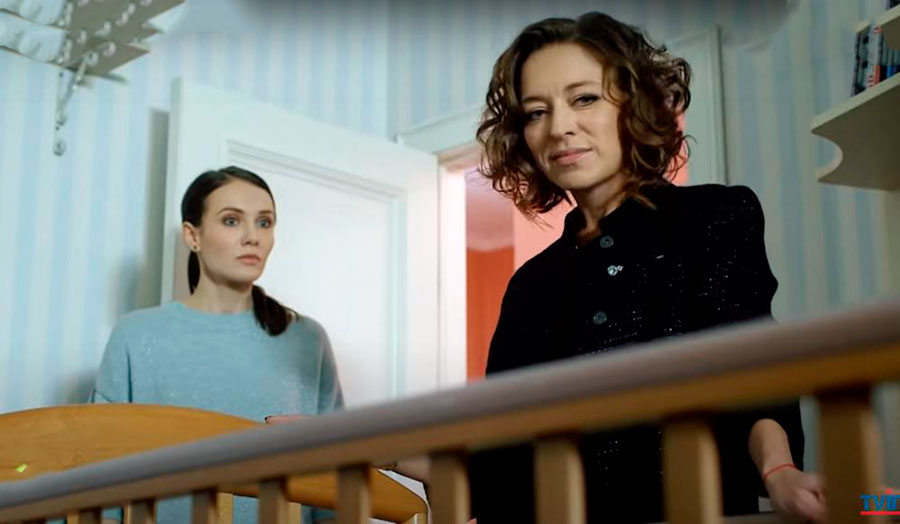 Серафима Низовская Ест Клубнику – Подводные Камни 2009