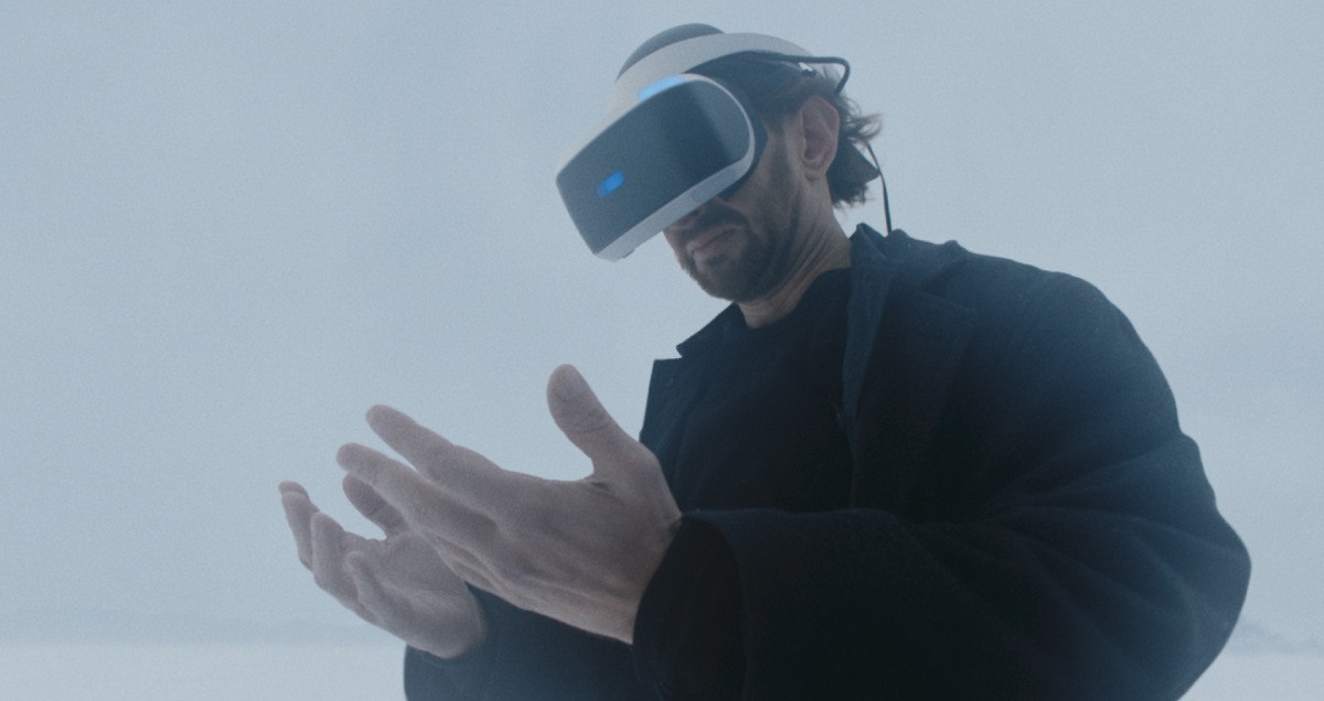  (2019)