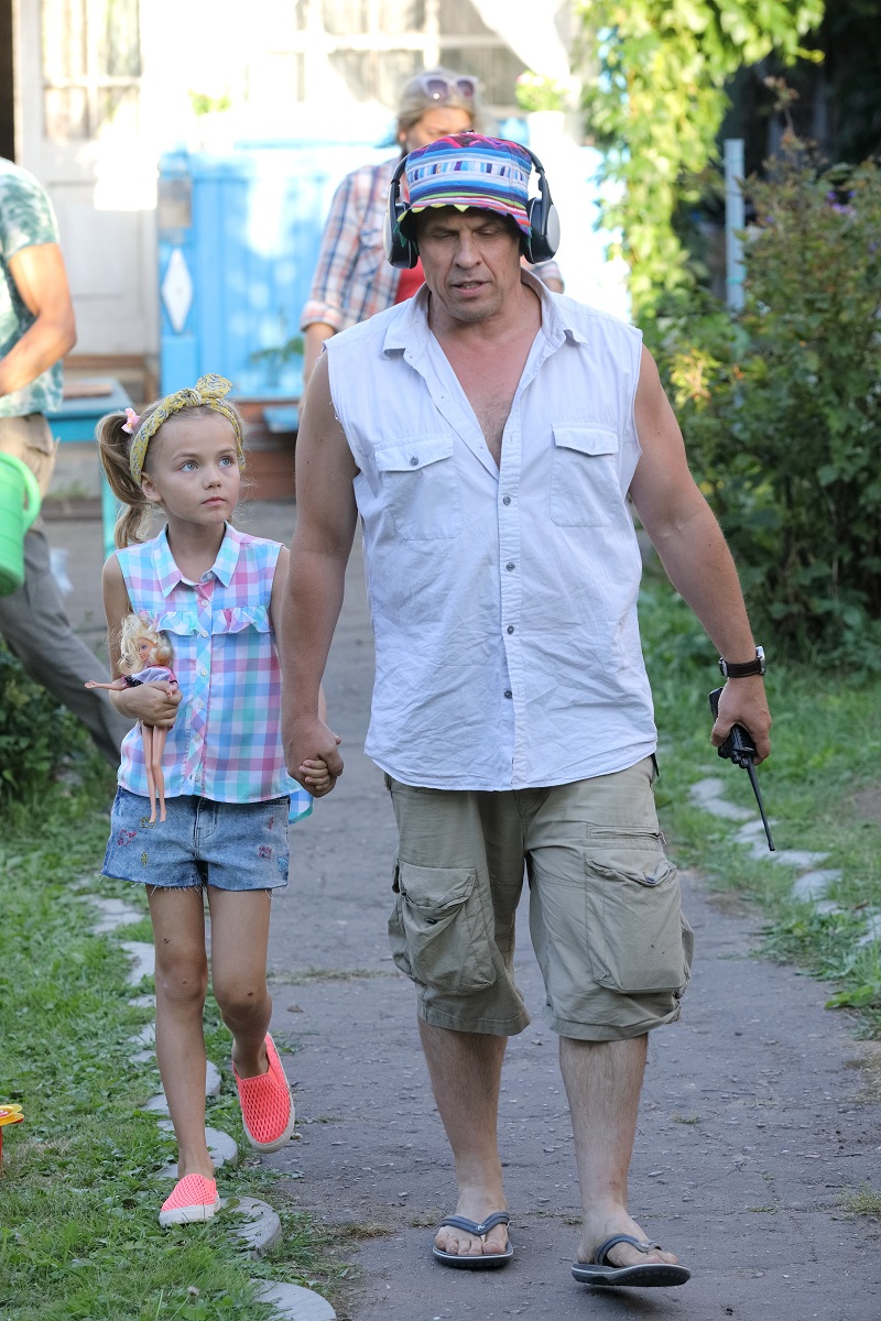 -2 (2018)