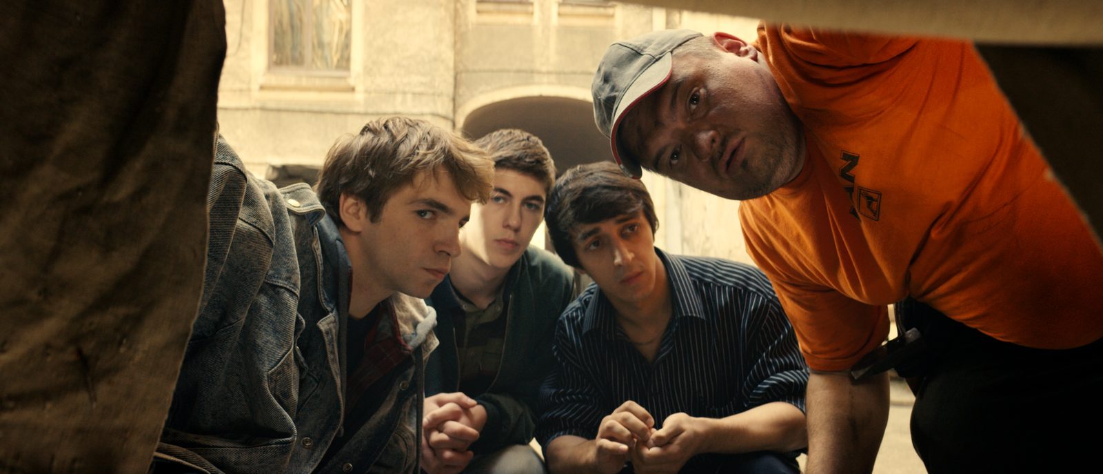      (2019)