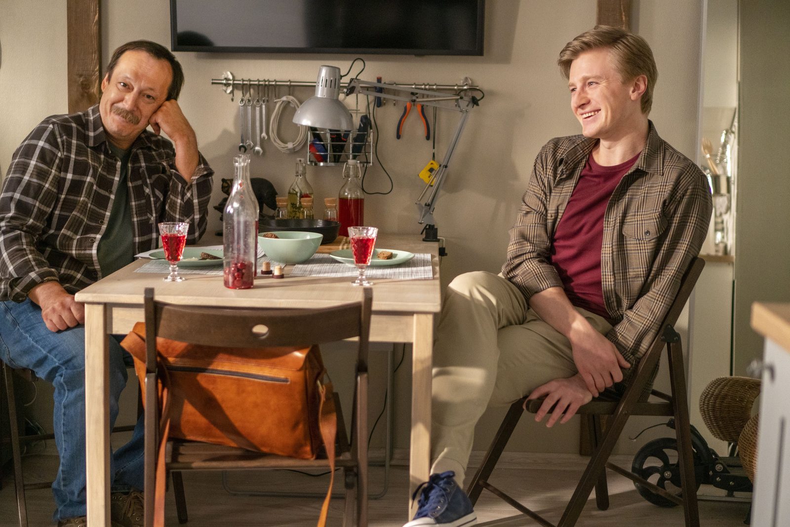 -4 (2020)