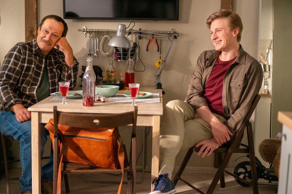 -4 (2020)