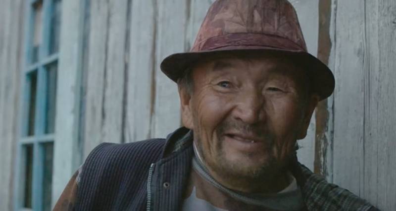  .  (2016)