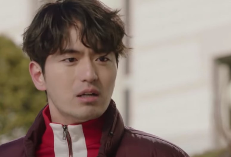  (2018)