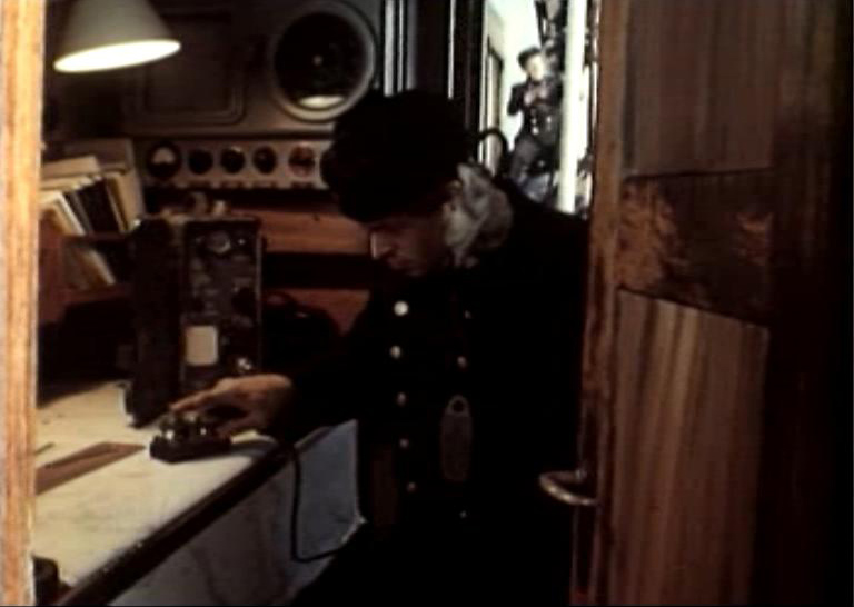   (1983)