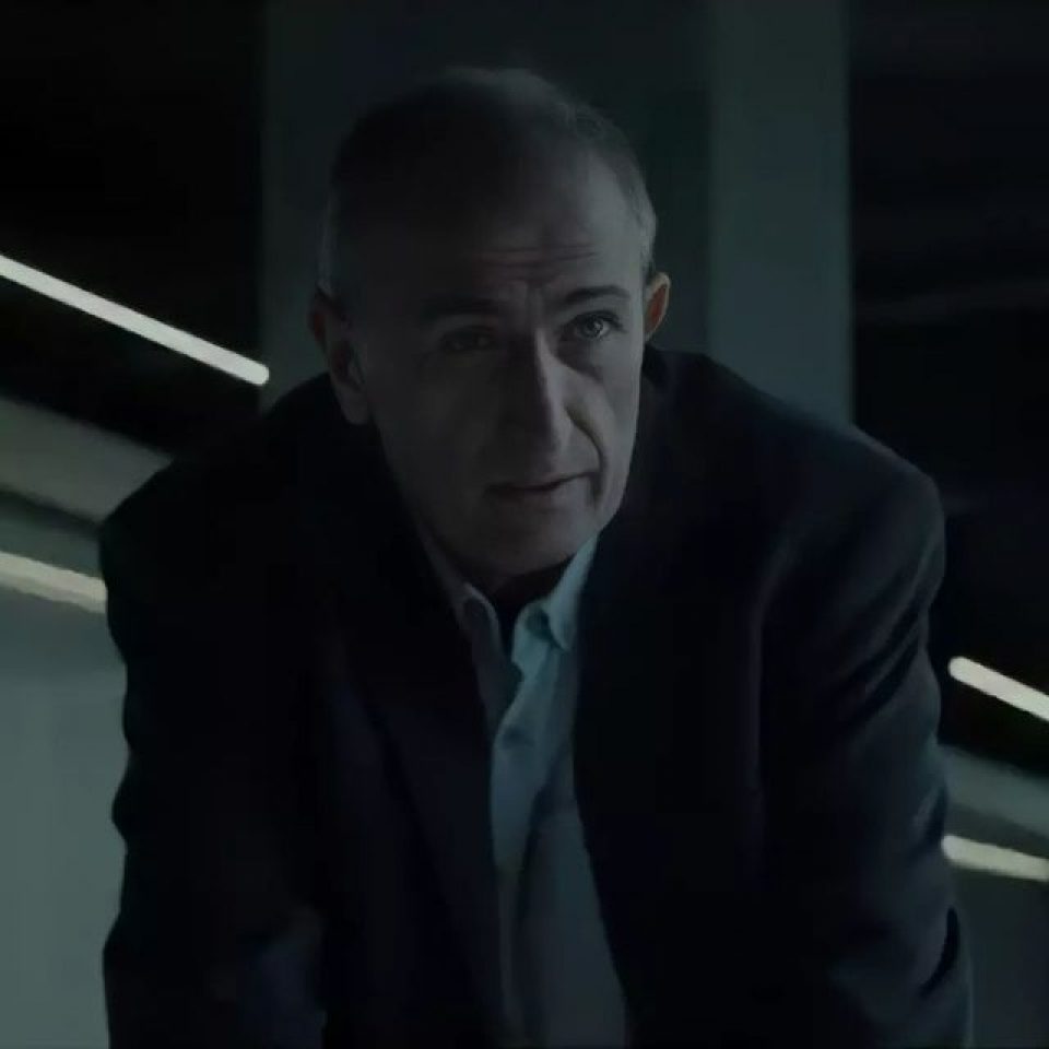׸  (2021)
