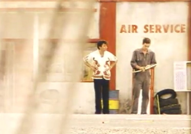   (2000)